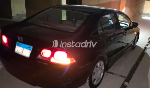 هوندا سيفك 2009 أبيض مستعملة للبيع - 7