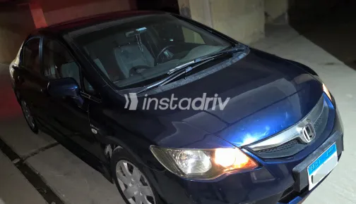 هوندا سيفك 2009 أبيض مستعملة للبيع - 8