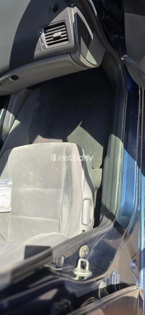 هوندا سيفك 2009 أبيض مستعملة للبيع - 9