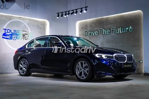 بي ام دبليو I3 2026 أزرق غامق جديدة للبيع - 7