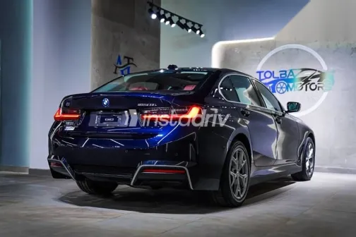 بي ام دبليو I3 2026 أزرق غامق جديدة للبيع - 8