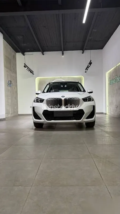 بي ام دبليو اى اكس 1 2026 أبيض جديدة للبيع - 2