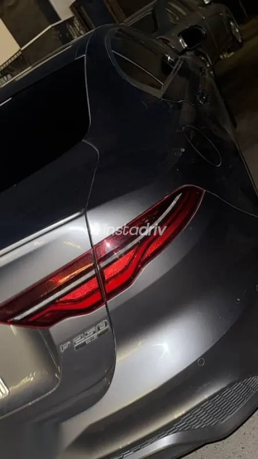 جاكوار XE 2020 رمادي مستعملة للبيع - 7