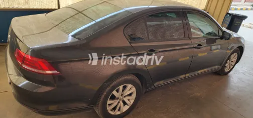 فولكس فاغن باسات 2018 أبيض مستعملة للبيع - 6