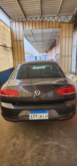 Volkswagen Passat 2018 White Used for Sale