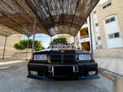 بي ام دبليو 320 1996 أسود مستعملة للبيع - 1