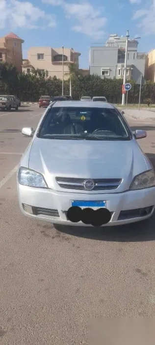 اوبل أسترا 2003 فضي مستعملة للبيع
