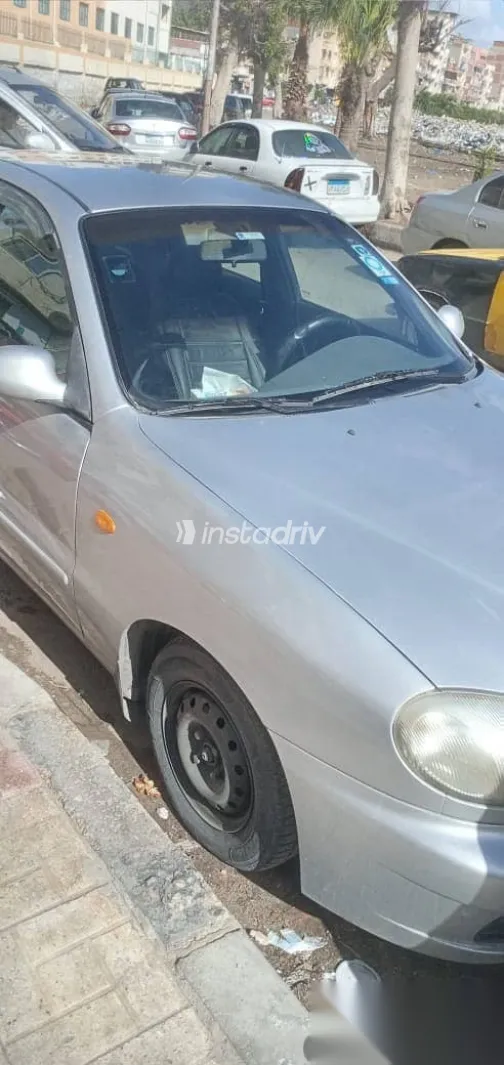 Chevrolet Lanos 2005 Silver Used for Sale - 4