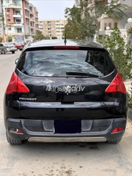 بيجو 3008 2014 أسود مستعملة للبيع - 2