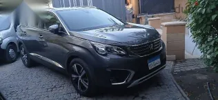 بيجو 5008 2020 رمادي مستعملة للبيع