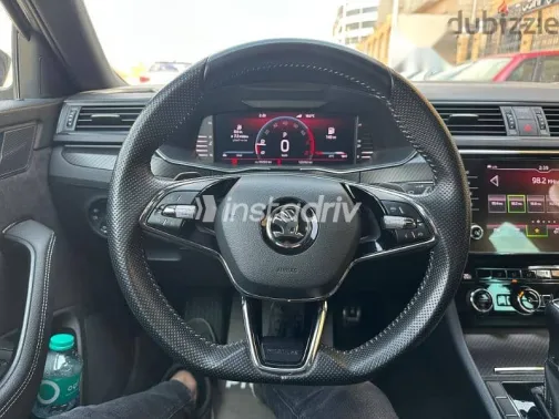 سكودا سوبيرب 2022 رمادي مستعملة للبيع - 9