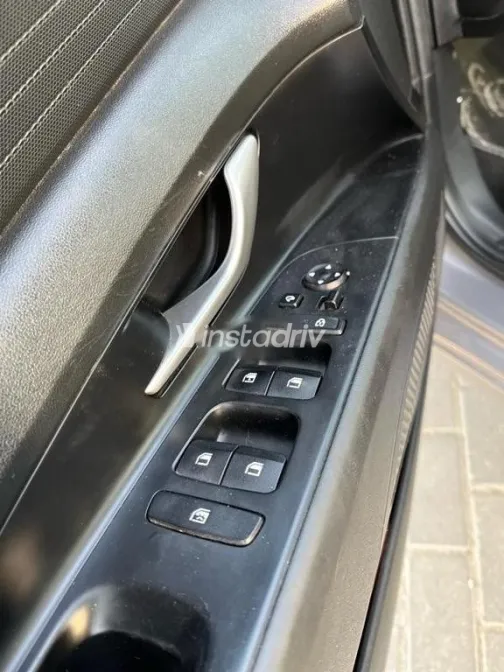 هيونداي إلنترا 2021 فضي مستعملة للبيع - 8