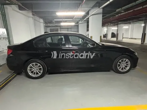 بي ام دبليو 316 2015 أسود مستعملة للبيع - 1