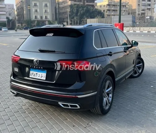 Volkswagen Tiguan 2023 Black Used for Sale - 2