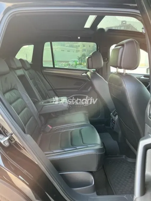 Volkswagen Tiguan 2023 Black Used for Sale - 9