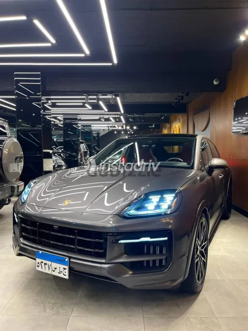 Porsche Cayenne 2025 Gray Used for Sale - 1