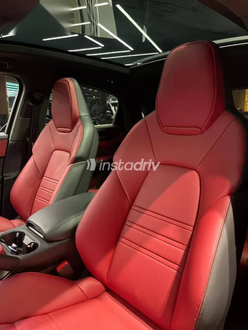 Porsche Cayenne 2025 Gray Used for Sale - 9