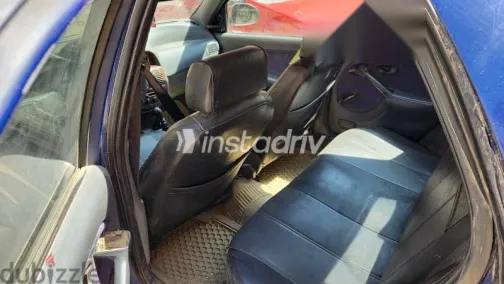 فيات سينا 2001 أزرق غامق مستعملة للبيع - 4