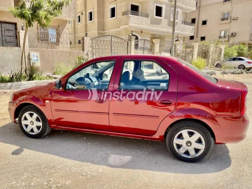 رينو لوجان 2013 أحمر غامق مستعملة للبيع - 4