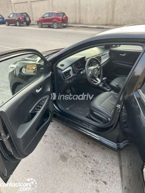 Kia Rio 2019 White Used for Sale - 2