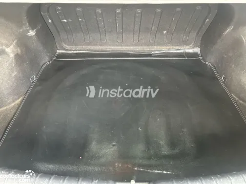 Kia Rio 2019 White Used for Sale - 8