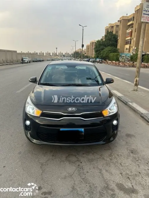 Kia Rio 2019 White Used for Sale - 9