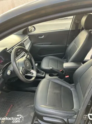 Kia Rio 2019 White Used for Sale