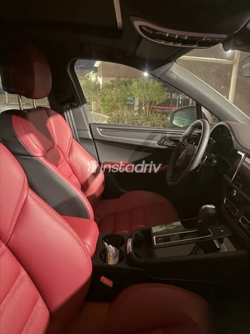 بورش ماكان 2026 أسود مستعملة للبيع - 5