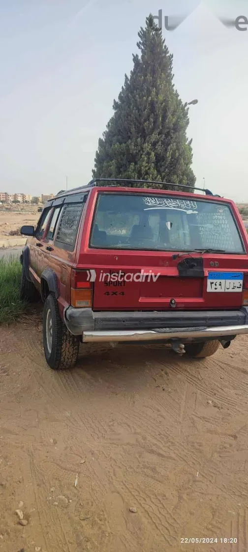 Jeep Cherokee 1994 Red Used for Sale - 6