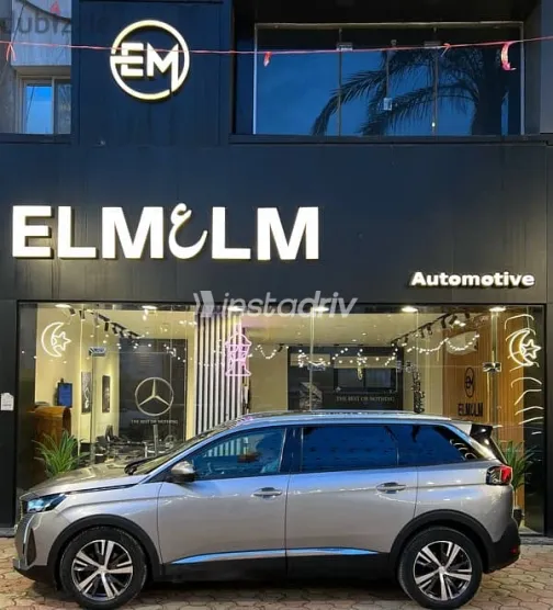 بيجو 5008 2021 فضي مستعملة للبيع - 7