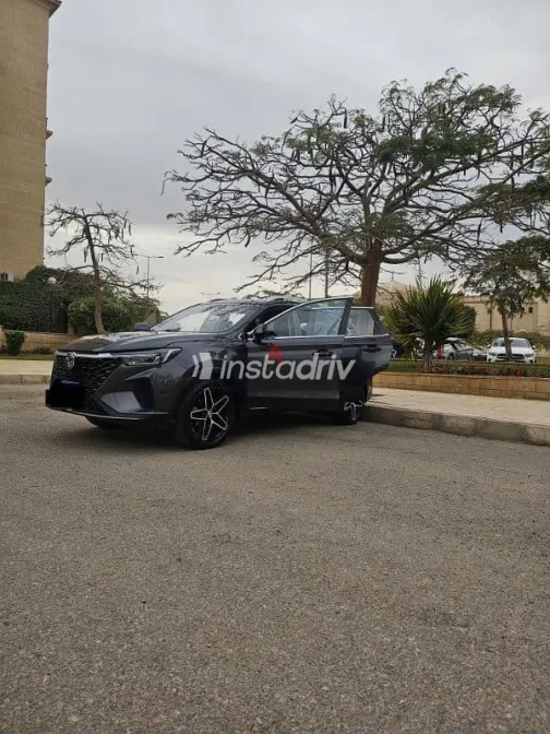 ام جى ار اكس 5 2024 رمادي مستعملة للبيع - 2