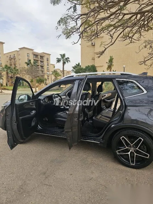 ام جى ار اكس 5 2024 رمادي مستعملة للبيع - 3