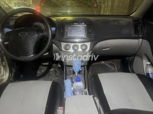 هيونداي إلنترا 2011 فضي مستعملة للبيع - 4