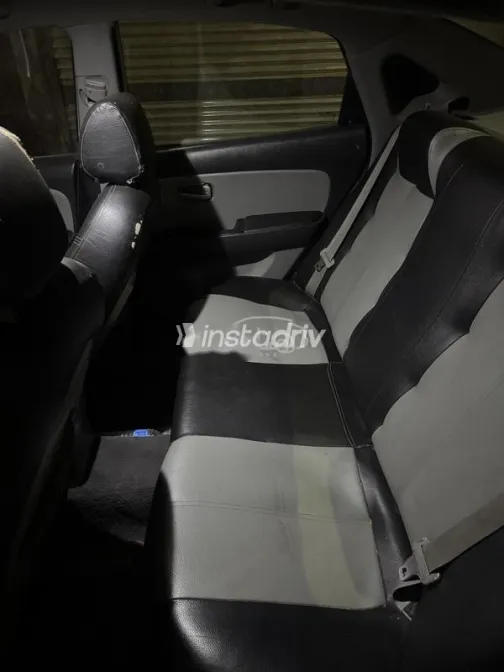 هيونداي إلنترا 2011 فضي مستعملة للبيع - 5