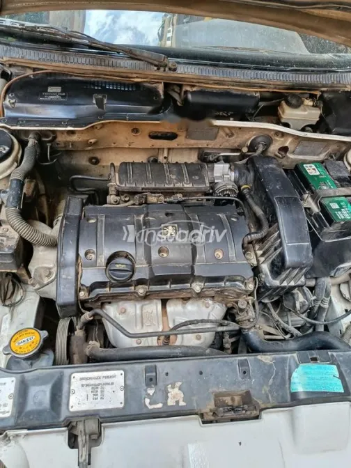 Peugeot 405 2010 White Used for Sale - 2