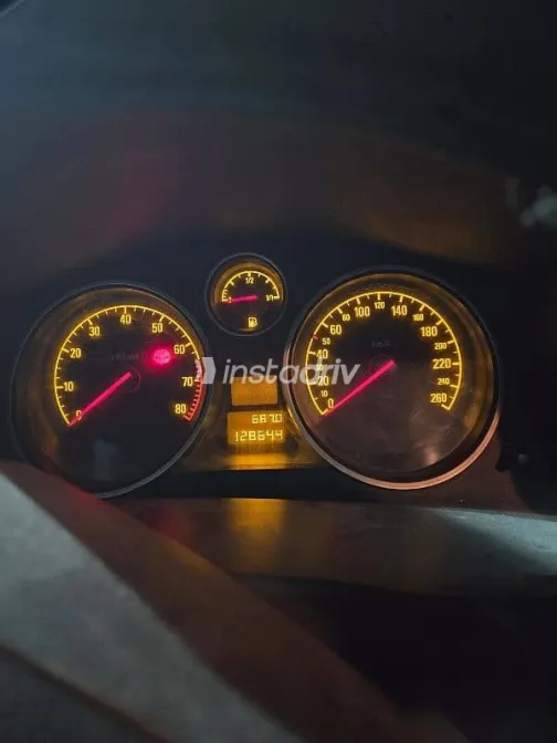 اوبل أسترا 2008 أحمر مستعملة للبيع - 5