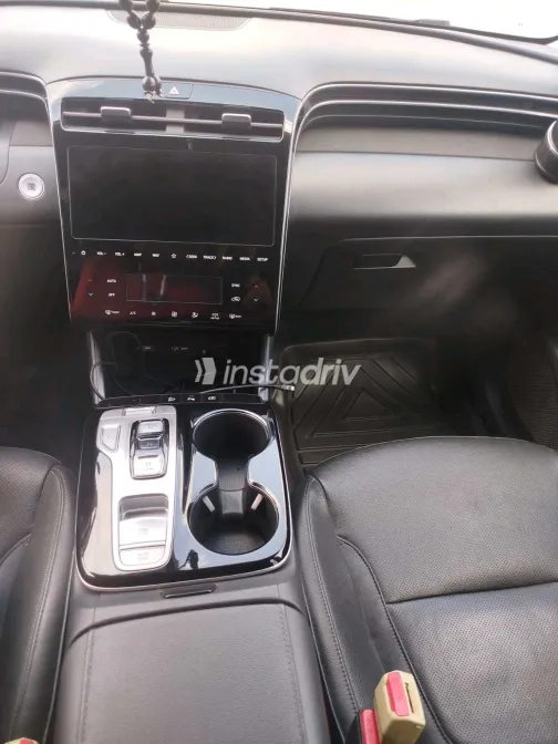 هيونداي توسان 2022 أبيض مستعملة للبيع - 7