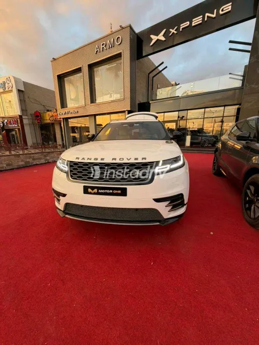 Land Rover Velar 2020 White Used for Sale - 2