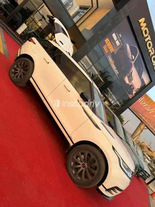 Land Rover Velar 2020 White Used for Sale - 6