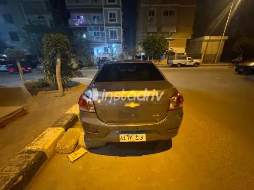 Chevrolet Optra 2018 White Used for Sale - 7