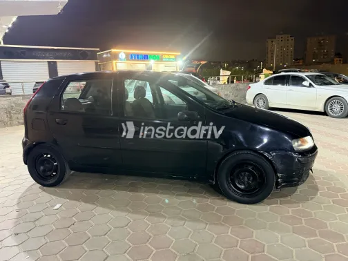 فيات بونتو 2002 أبيض مستعملة للبيع - 3