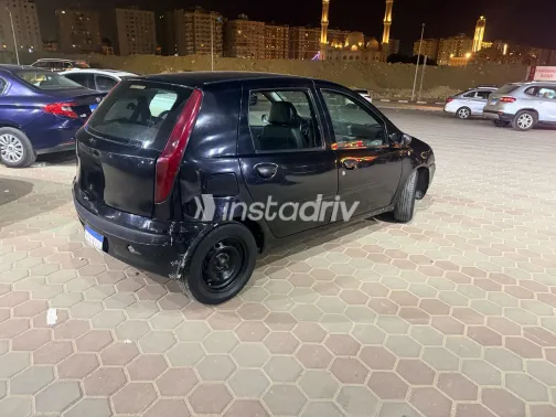 فيات بونتو 2002 أبيض مستعملة للبيع - 10