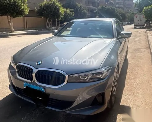 بي ام دبليو 320 2023 رمادي مستعملة للبيع - 2