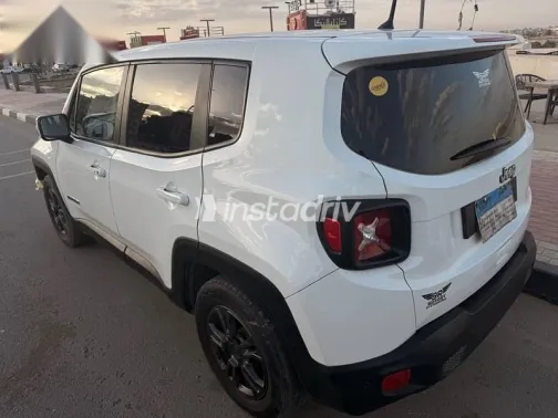 Jeep Renegade 2021 White Used for Sale - 6