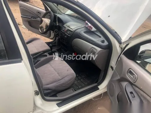 نيسان صنى 2003 أبيض مستعملة للبيع - 5