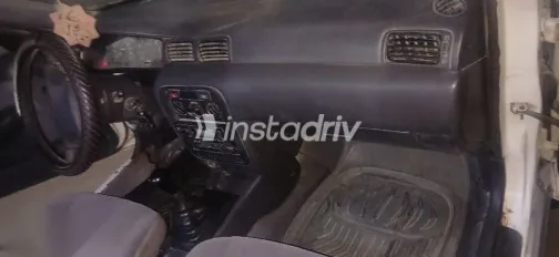 نيسان صنى 2000 أبيض مستعملة للبيع - 5