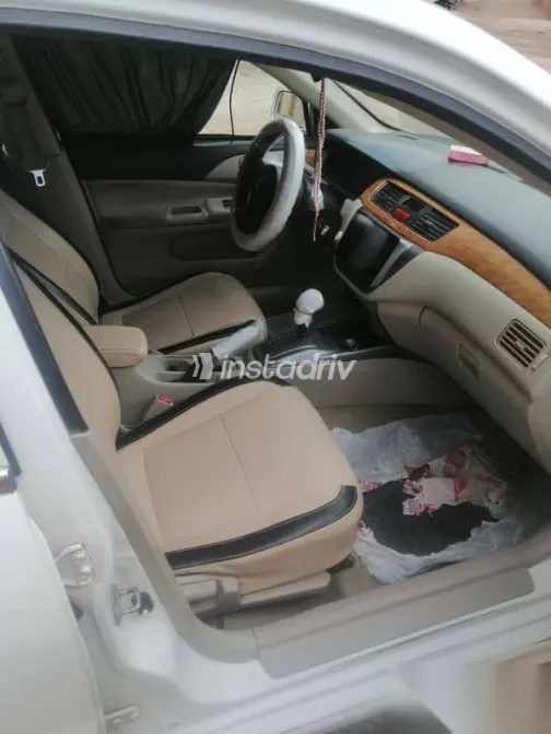 Mitsubishi Lancer 2008 White Used for Sale - 6