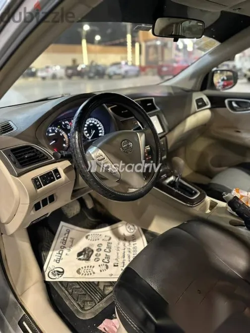 Nissan Sentra 2023 Silver Used for Sale - 9