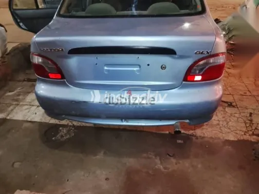 هيونداي اكسنت 2000 أزرق غامق مستعملة للبيع - 4