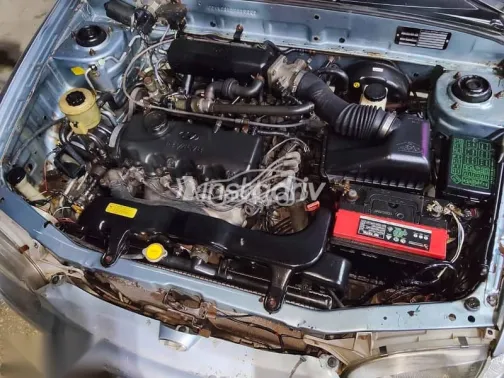 هيونداي اكسنت 2000 أزرق غامق مستعملة للبيع - 6